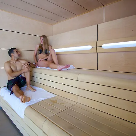 Golden Donaire 4 Sup Hotel La Pineda