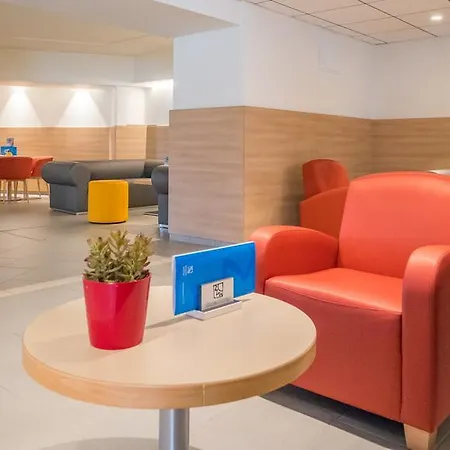 Hotell Golden Donaire La Pineda