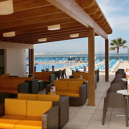 Golden Donaire Hotel La Pineda