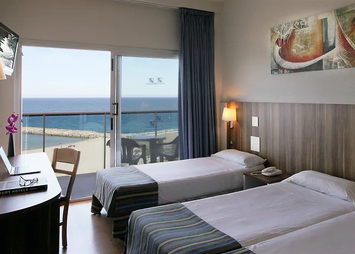 酒店 多内尔海滩黄金酒店